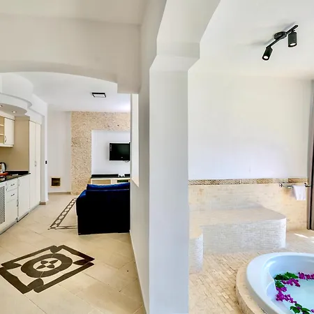 Hotel Tropical Suits Ölüdeniz