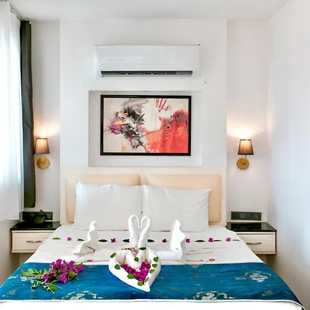 호텔 Tropical Suits