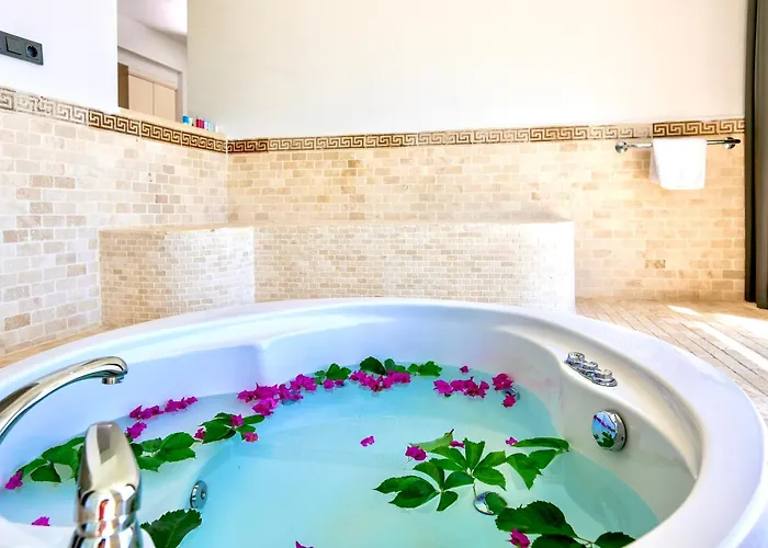 Tropical Suits Hotel Ölüdeniz